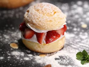 在新东方烹饪学校学西点学费多少呢