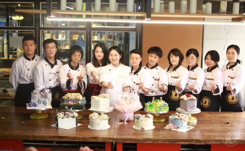 成都西点培训学校之疫情后报复性消费,西点行业或成大赢家