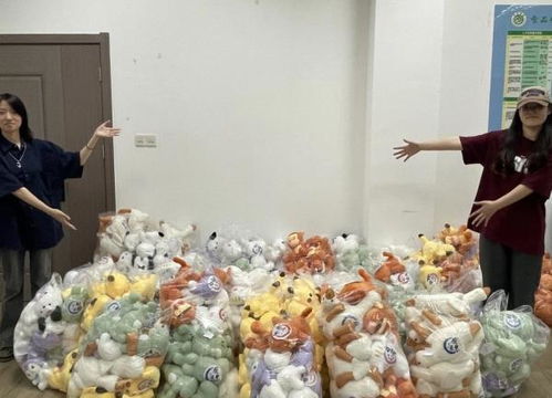 江苏一高校食品学院花式迎新 给新生送奶茶 安排 抓娃娃